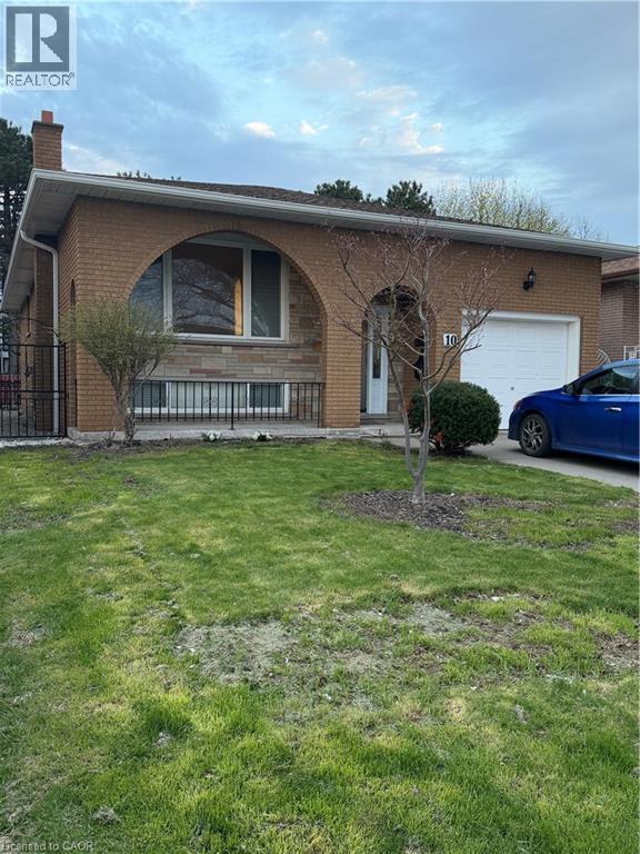 Photo du bâtiment - 10 Fairington Crescent