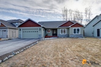 Building Photo - 13351 Rosser Dr
