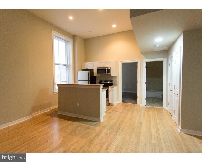 Building Photo - 1100 Spruce St