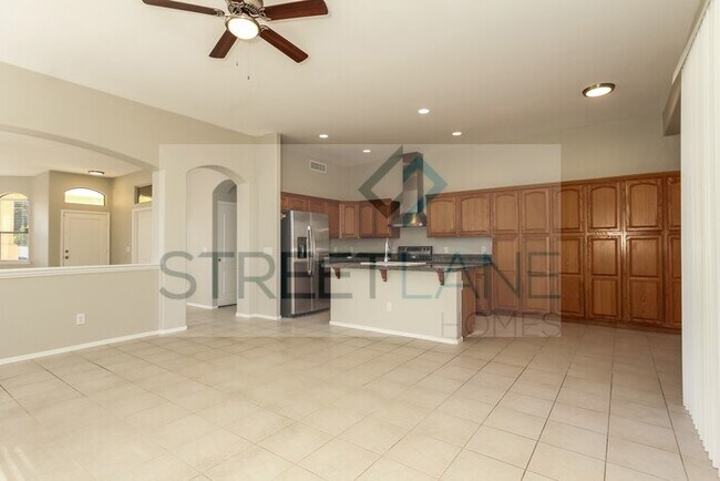 Foto del edificio - REDUCED!