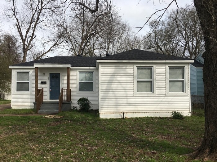 Primary Photo - 910 Many St