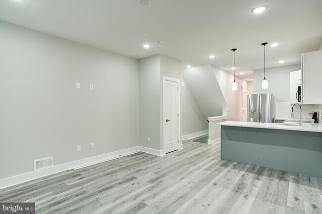 Foto del edificio - 5113 Ranstead St