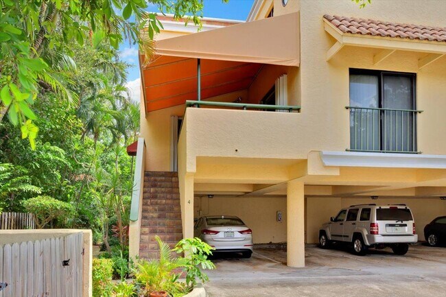 Foto del edificio - 1815 S Olive Ave
