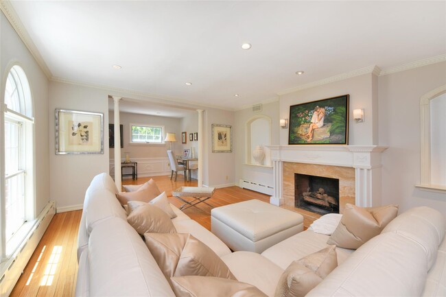 Foto del edificio - 69 Castle Ridge Rd