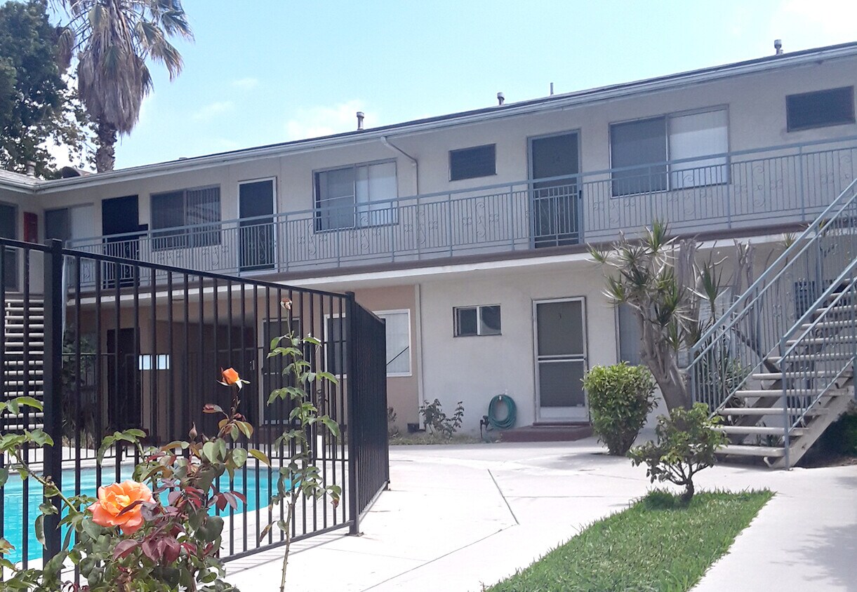 Foto principal - 803 Java Ave Inglewood, CA 90301