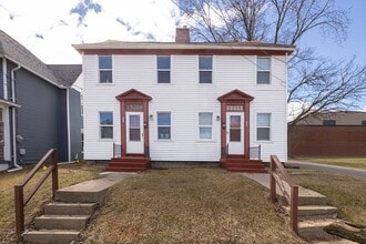 Building Photo - 223-225 W Trail St