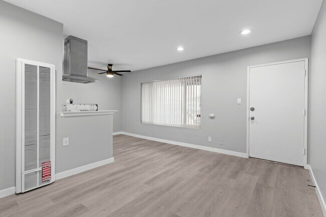 Building Photo - 12602 Kensington Ln