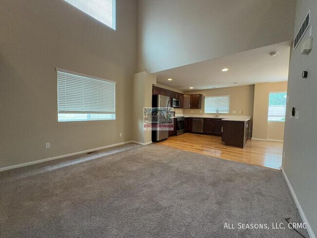 Building Photo - 2520 Sierra Springs Dr