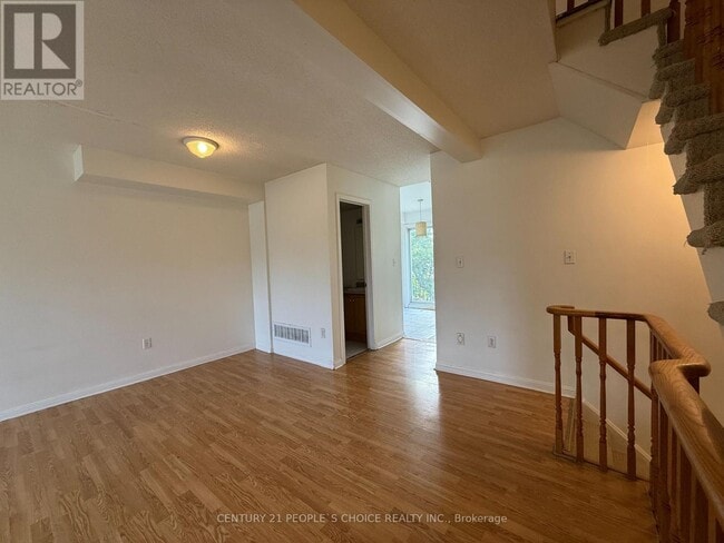 Building Photo - 80 Acorn Pl