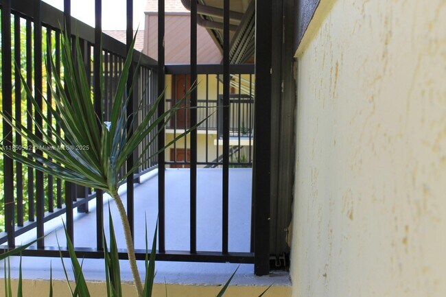 Foto del edificio - 7925 SW 86th St