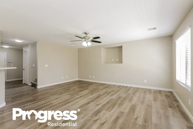 Building Photo - 4841 Lone Grove Dr