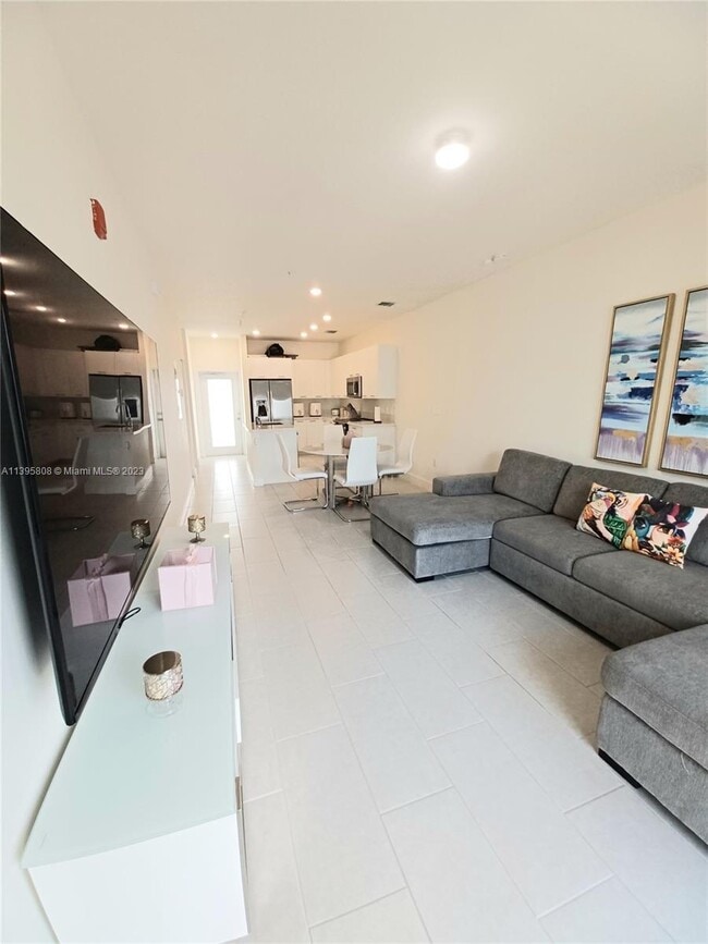 Foto del edificio - 8167 NW 41st St