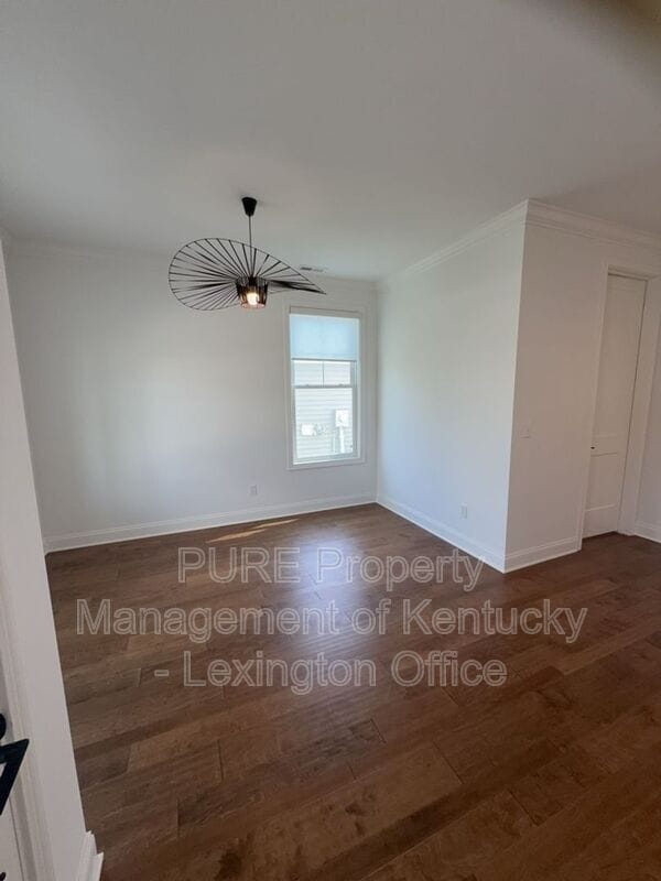 Building Photo - 1089 Squirrel Nest Ln