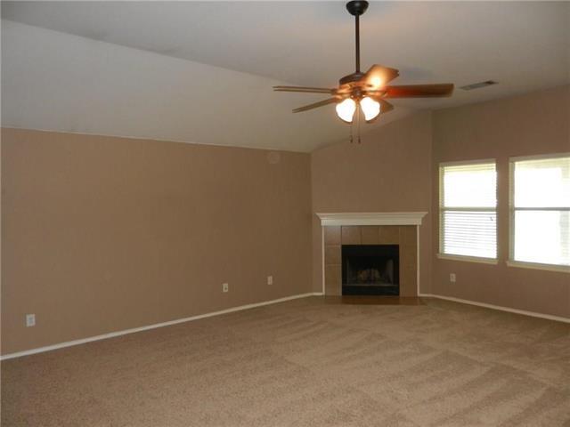 Foto del edificio - 909 Starling Ln