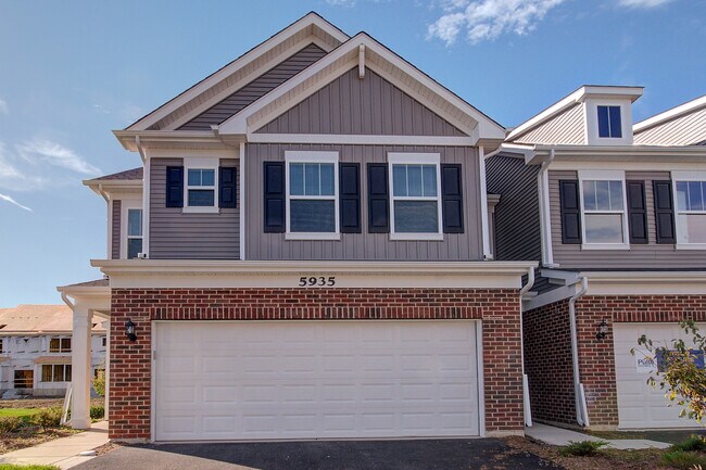 Building Photo - 5935 Hawkweed Dr