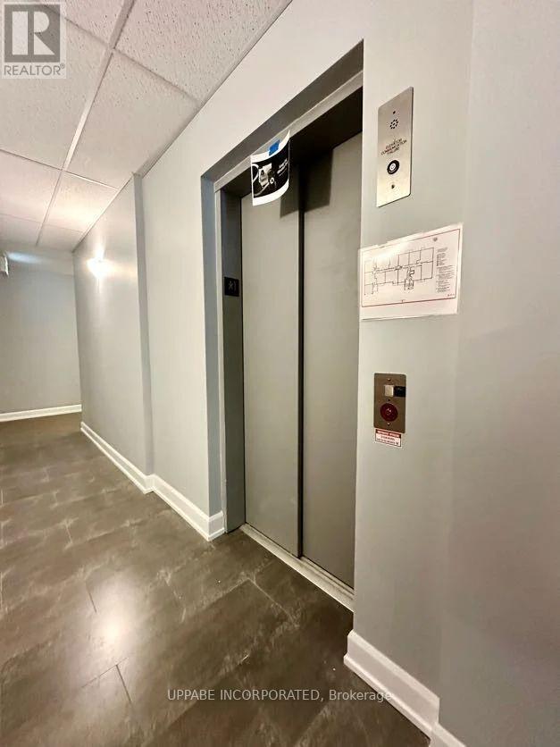 Building Photo - 2380 Cléroux Crescent