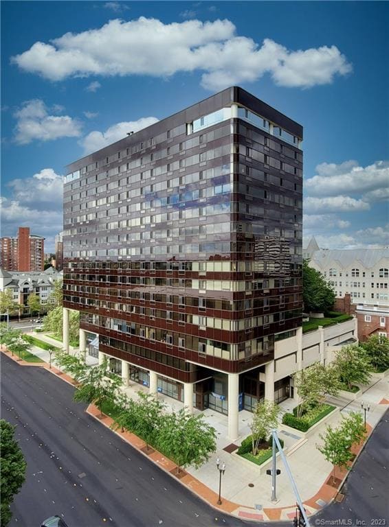 127 Greyrock Pl Unit 1105, Stamford, CT 06901 Condo for Rent in Stamford, CT