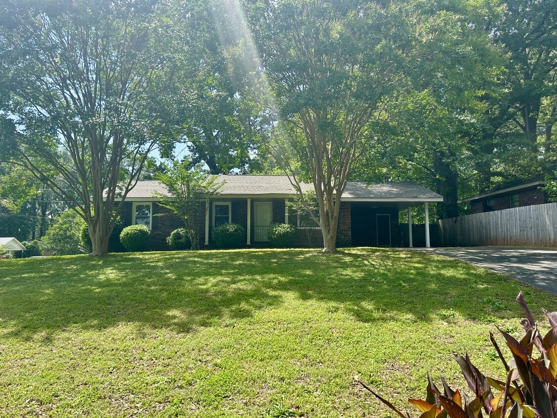 Primary Photo - 810 Harding Ave