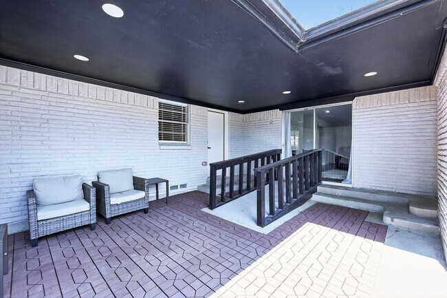 Foto del edificio - Spacious 4BR House in Dallas