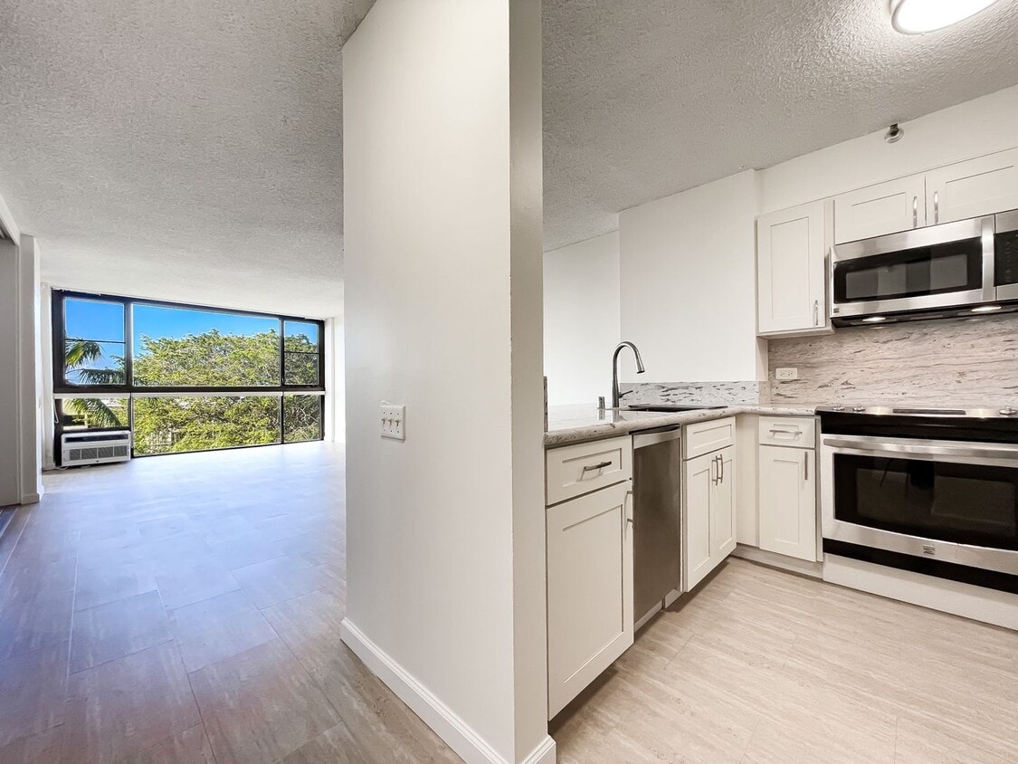 Primary Photo - Kailua Condo with A/C