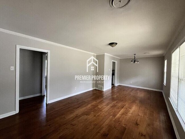 Foto del edificio - 1773 Dearing Rd