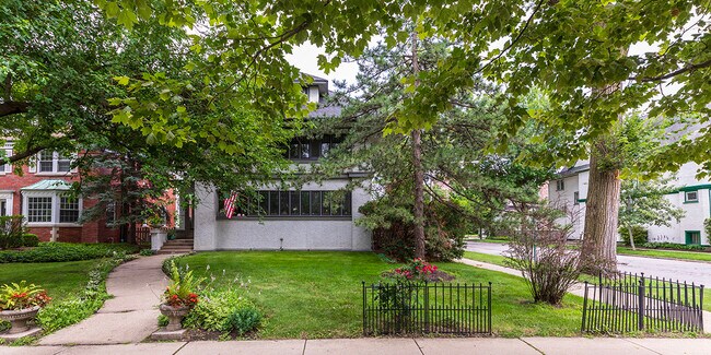 Foto del edificio - 202 Ridgeland Ave