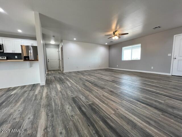 Building Photo - 4552 N Loring Rd