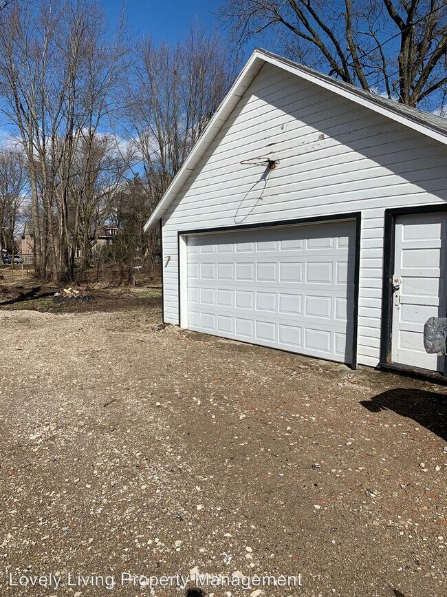 Building Photo - 1230 Park Ave