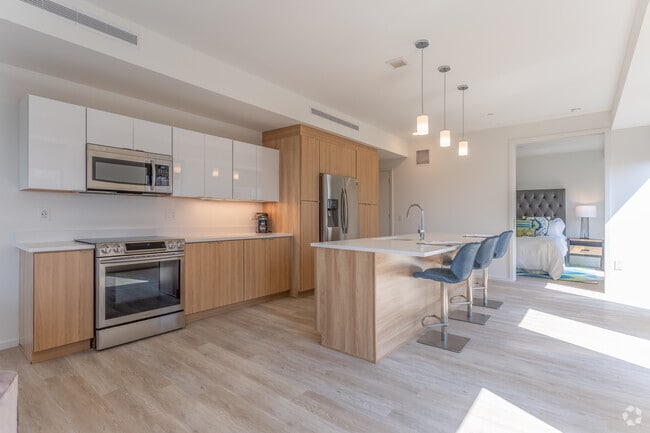 1BD 1BA 1031 -1034 sq. ft. - The Beacon Cleveland