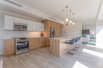 1BD 1BA 1031 -1034 sq. ft. - The Beacon Cleveland