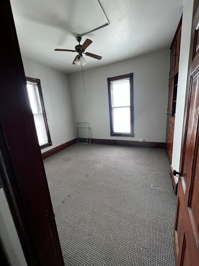 bedroom - 1015 High St