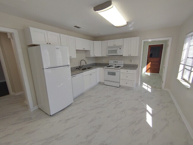 Foto del edificio - 3253 57th Ave N