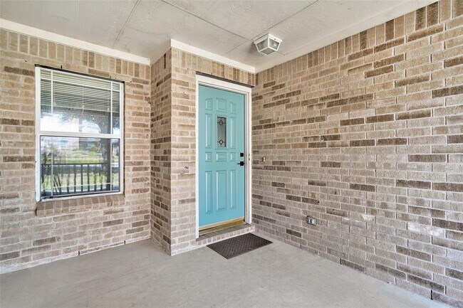 Foto del edificio - 1305 4 Cabin Ct