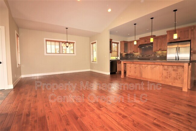 Foto del edificio - 1578 NW Erin Ct