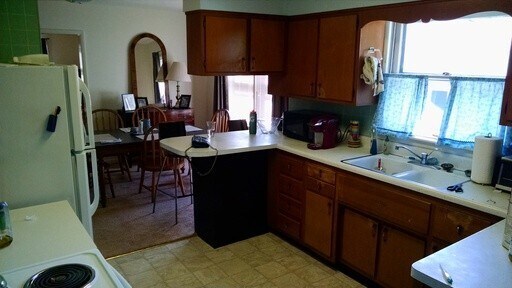 Foto del edificio - 3 bedroom, 2 bath Home: Available July 2026!