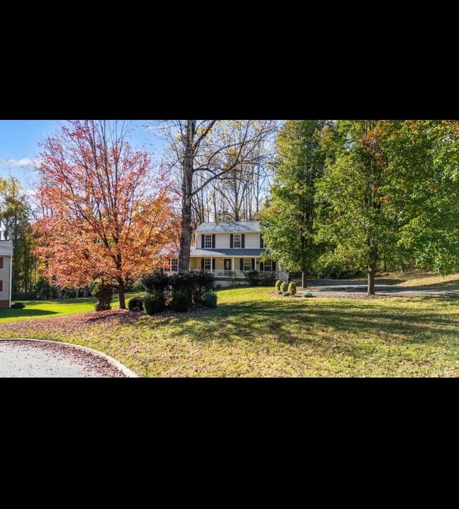 Foto del edificio - 224 Dove Ct