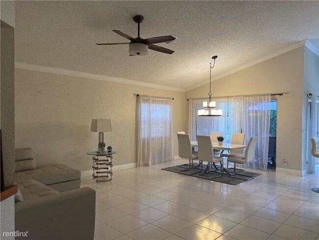 Building Photo - 3 br, 2 bath House - 350 Somerset Way