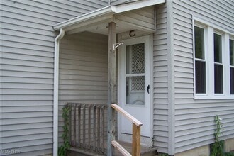 Building Photo - 15962 Pierce St