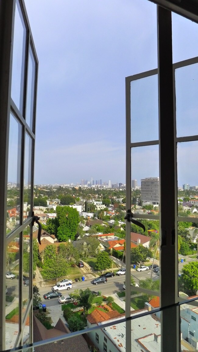 El Royale Apartments Rentals Los Angeles, CA