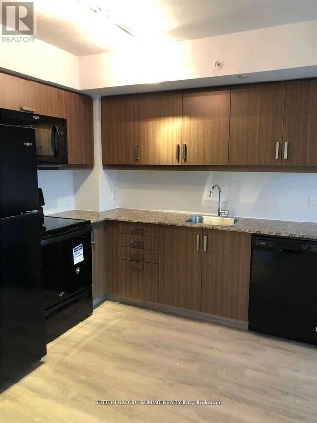 Building Photo - 30 Meadowglen Pl