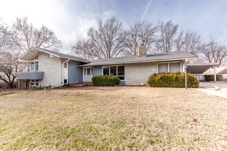 Building Photo - 1421 Sunnyslope Ln