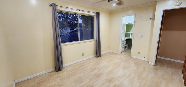Building Photo - 2607 Spinnaker Ave