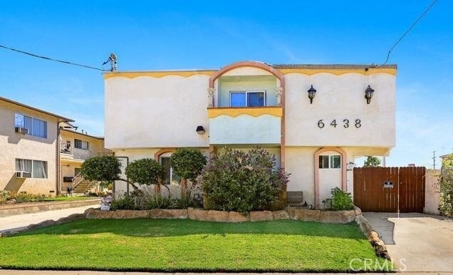 Primary Photo - 6438 Mammoth Ave