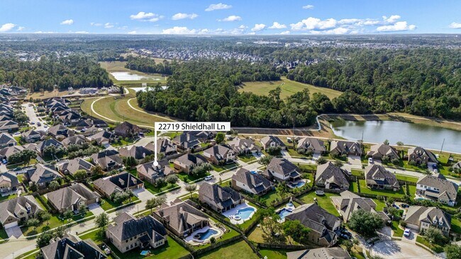 Foto del edificio - 22719 Shieldhall Ln