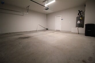 Building Photo - 25504 Starling Ln
