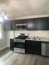 Building Photo - 419 Carothers Ave
