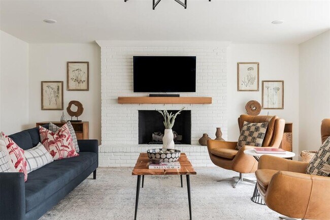 Foto del edificio - 4 Bedroom 2.5 Bath 2 Car Garage in Quail C...