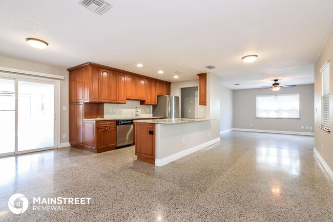 Foto del edificio - 8410 Bedford Ln