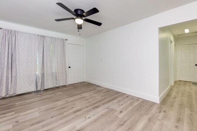 Building Photo - 2636 Sandtown Rd SW