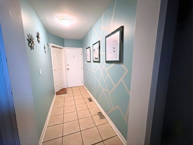 Building Photo - 44 Spring St